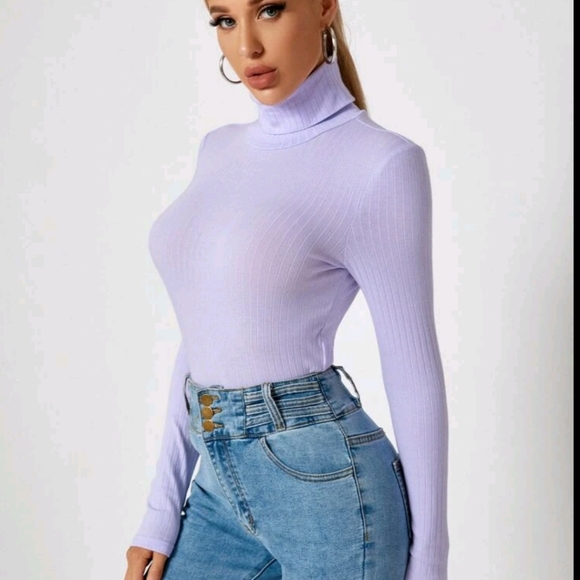 Turtleneck Solid Ribbed Long-sleeved top. Women's Size XL - Picture 3 of 12